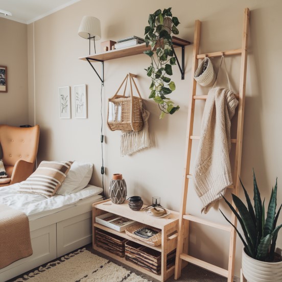 10 DIY Home Accessories: Quick, Easy Solutions for Small Spaces