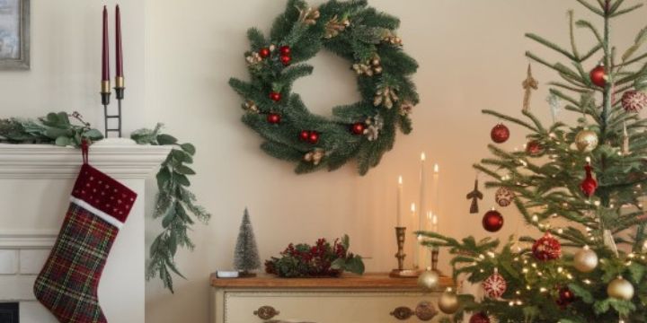 Decorate Your Christmas Tree Like a Pro: Easy Expert Tips