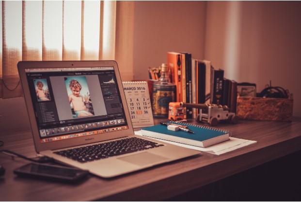 Create a Minimalist Home Office Setup: Simplify Your Workspace